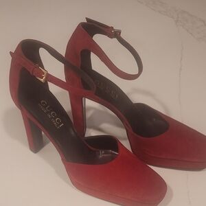 Gucci Women's Red Velvet High Heel Ankle Strap Shoes Size 36 1/2 C
